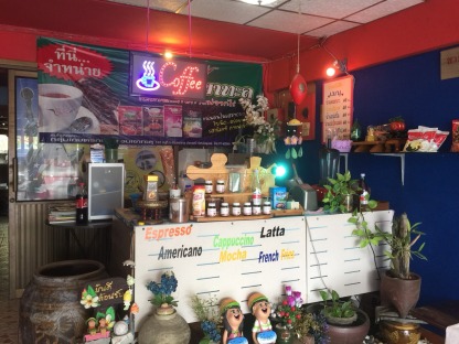บริการกาแฟสด - แอล.พี.อาร์ กระจกรถยนต์ ลำลูกกา